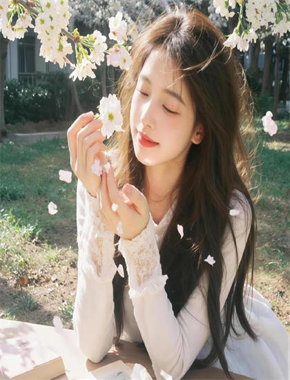 火燒女人的桃花源_無級經典三級視頻